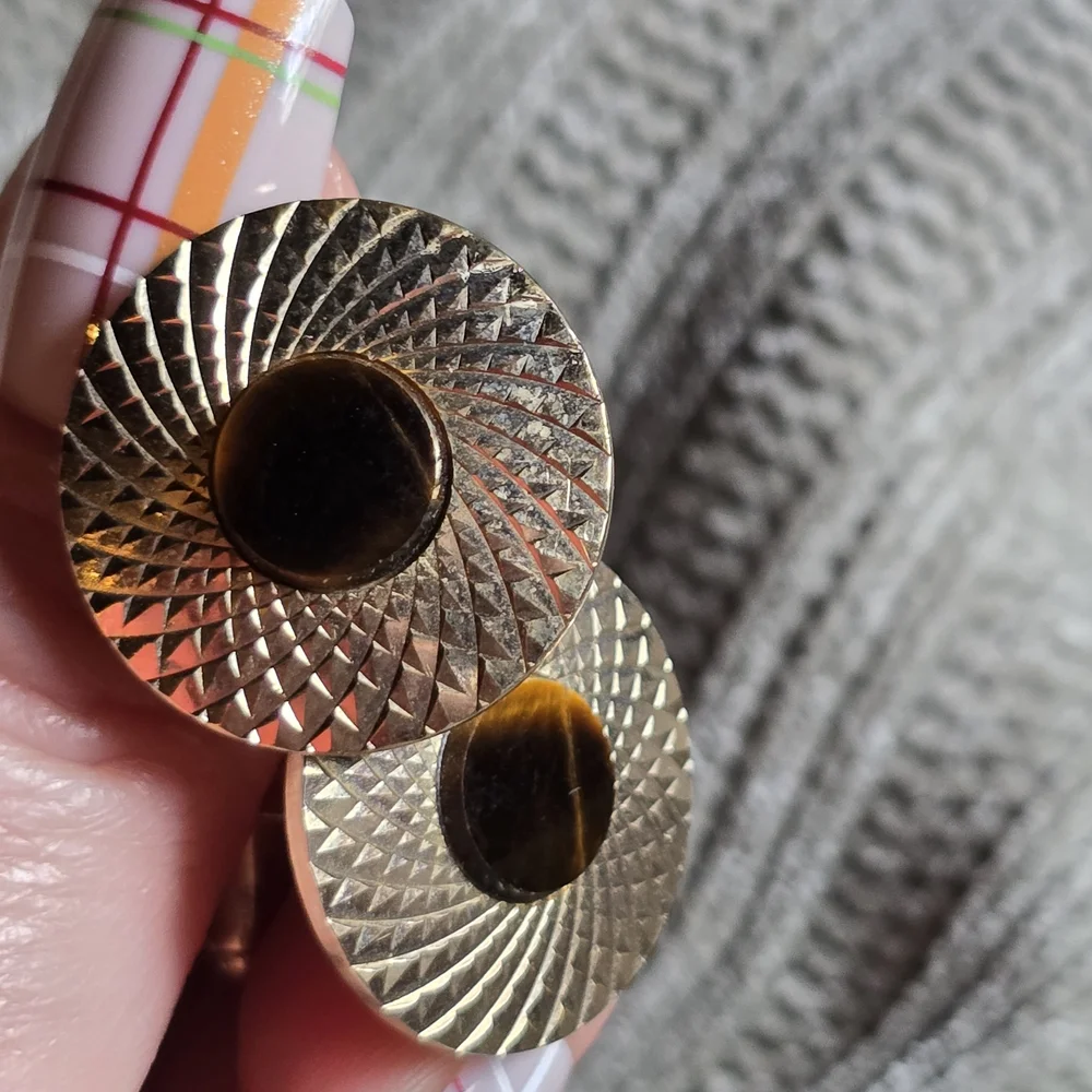 Tigers Eye Textured Cuff Links With Matching Tie Pin